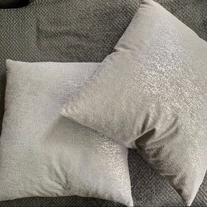 2 Oversized grey/Silver throw pillows
